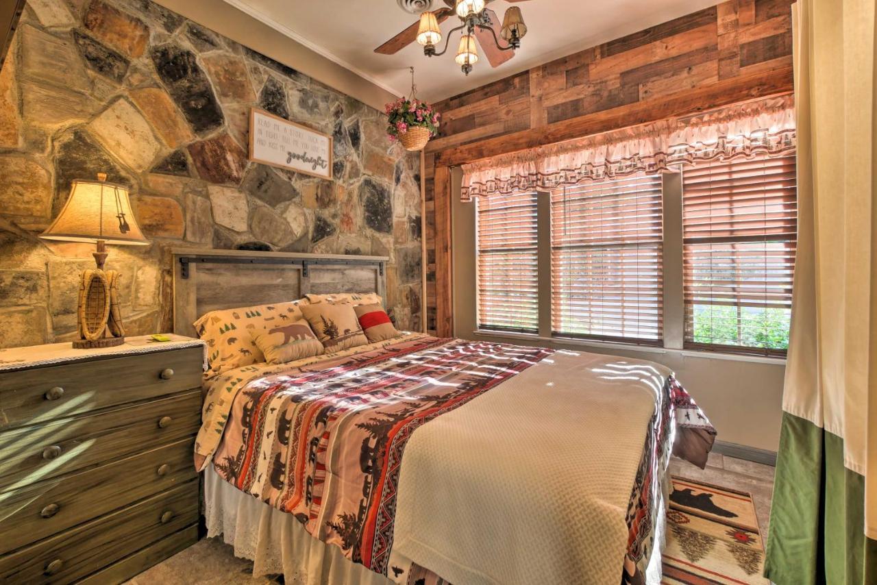 Tenn River Cabin With Hot Tub - 10 Mi To Чатануга Екстериор снимка